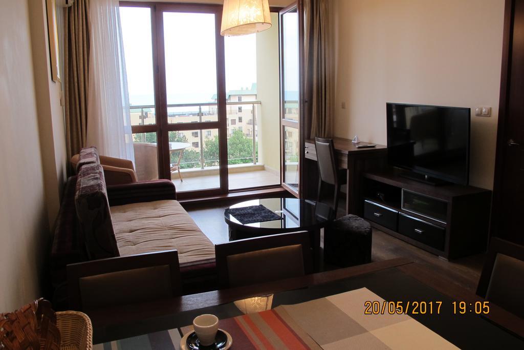 3- Room Apartment In Golden Line Golden Sands Bagian luar foto